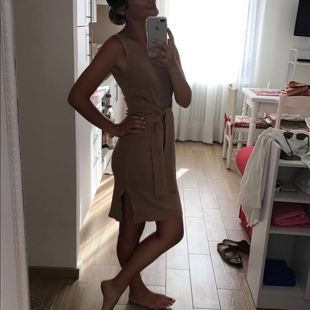 Tan fitted stretch dress with waist tie (size s/m)